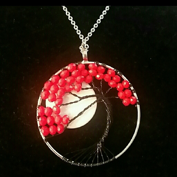 B7 NEW  Full Moon Stainless Steel Necklace - Picture 3 of 7